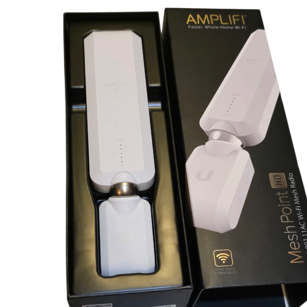 HD White Wireless Router and Mesh Point - Picture 3 of 5